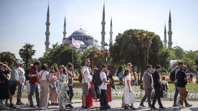 BBC, Türkiye’ye gelen yabancı turist sayısındaki artışa dikkati çekti