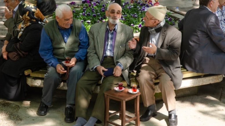 Tiryakiler müjde!..yaşlanmanız yavaşlıyor, ömrünüz uzuyor