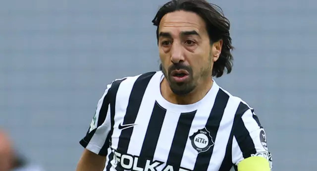 43 yaşındaki İbrahim Öztürk  Yeni takımıyla 2.5 yıllık sözleşme imzaladı