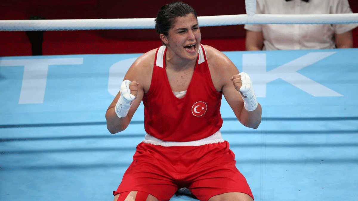 Milli Boksör; “Kızgın değilim, kırgınım” dedi Trabzonspordan ayrıldı