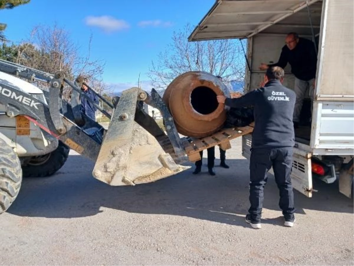 Çorum’da Roma dönemine ait hububat depolama küpü müzeye teslim edildi