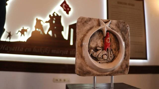 Çanakkale Savaşı’nda mezun veremeyen lisenin öğrencilerinden “Vefa” sergisi