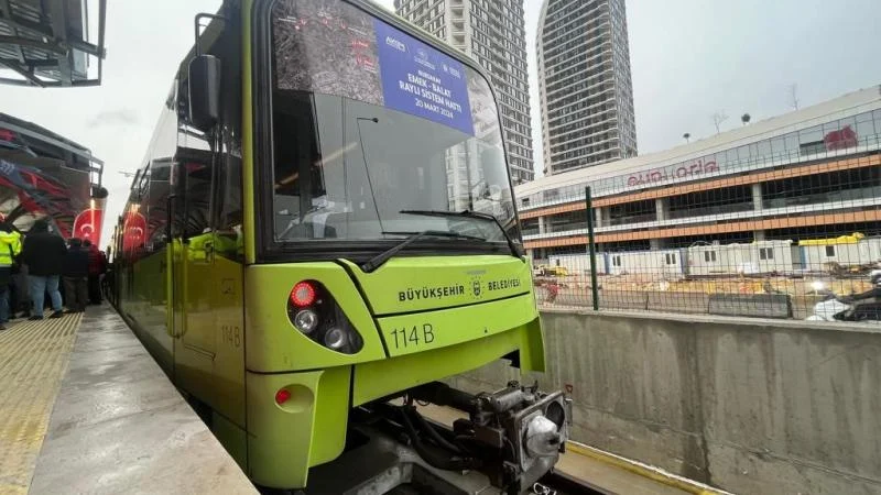 Bursa’da Emek-Şehir Hastanesi Metro Hattı’nın ilk istasyonu açıldı
