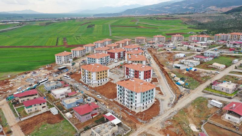 Nurdağı’nda 136 deprem konutu teslim edildi