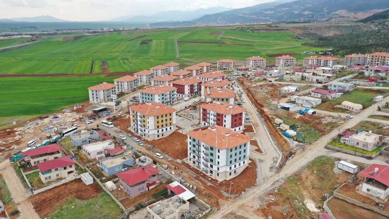 Nurdağı’nda 136 deprem konutu teslim edildi