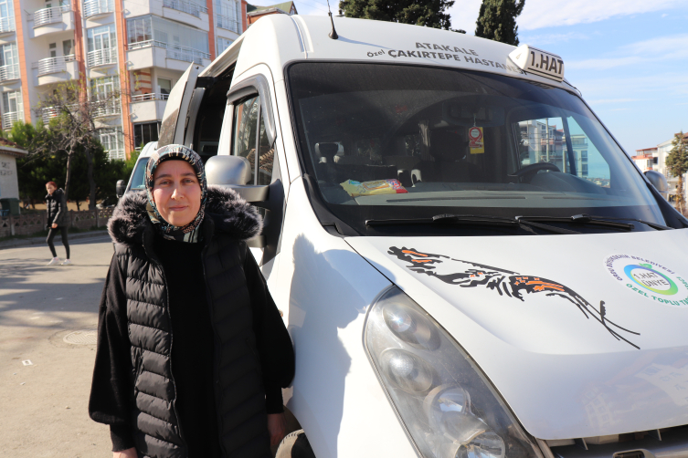 Ünye’de 4 çocuk annesi Günay dolmuş şoförlüğü yapıyor