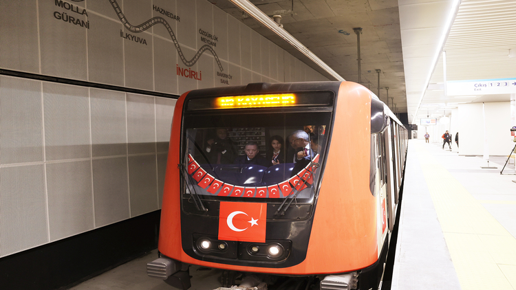 Cumhurbaşkanı Erdoğan Bakırköy Sahil-Bağcılar Kirazlı Metro Hattın’nın açılış sürüşünü yaptı