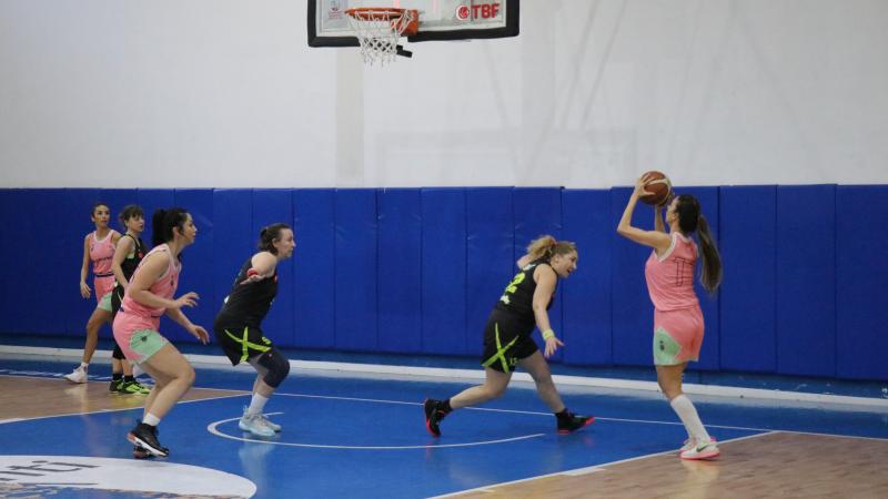 Bolu’da bu yıl 4. kez düzenlenen Uluslararası Basketbol Turnuvası sona erdi