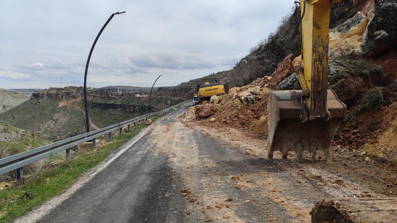Diyarbakır’da peygamber kabirlerinin bulunduğu ziyaret yolunda toprak kayması