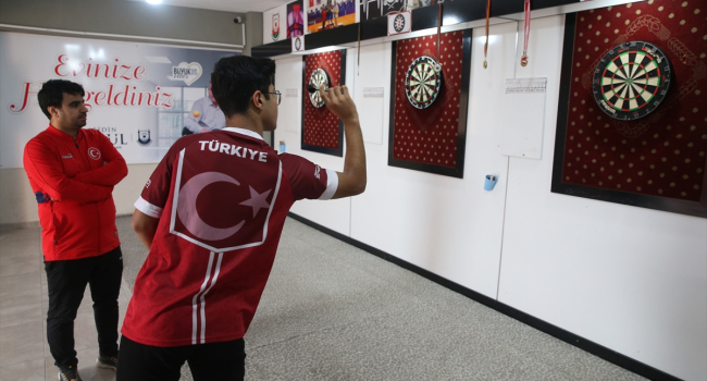Milli dartçı Süleyman’dan 7 yılda 75 madalya