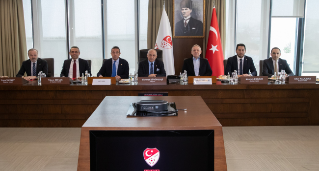 Süper Lig ve 1. Lig yayın hakları ihalesi iptal edildi