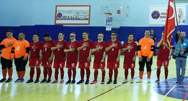 Down Sendromlu Futsal Milli Takımı, dünya ikincisi oldu