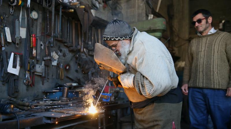 Rize’de 55 yıldır kaynakçılık yapan usta, mesleğini yeni nesle öğretiyor