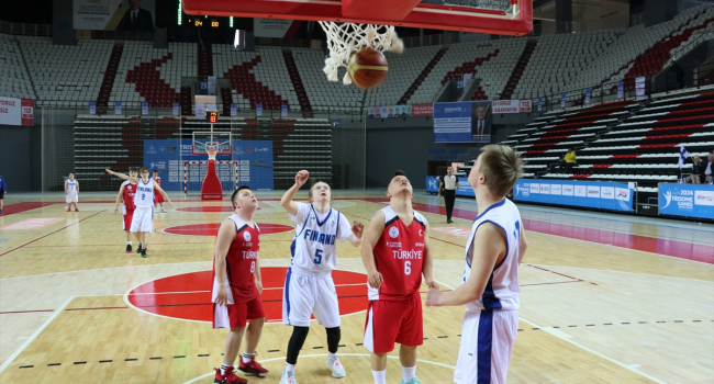 Milliler, farklı yendi