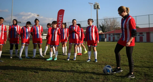 Yeşil sahalarda kadın dayanışması