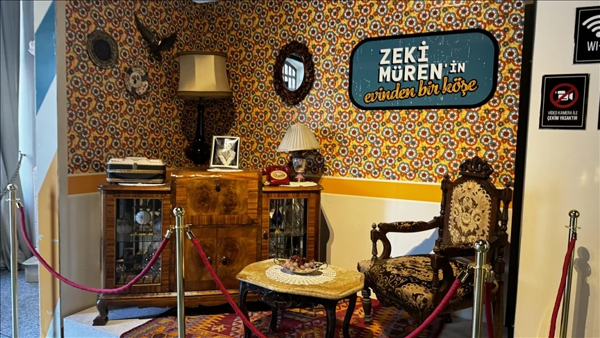 Zeki Müren’i anlatan “Elbet Bir Gün Buluşacağız” sergisi Bursa’da açıldı