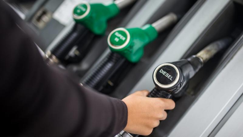 Otomobil yakıntında dizel ve LPG, benzini tahtından etti