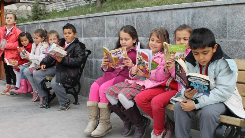 Yozgat’ta açık havada kitap okuma etkinliği düzenlendi