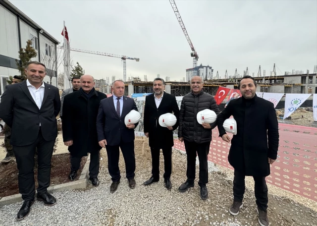 Malatya’da Deprem Sonrası Yapım Çalışmaları Hızla Devam Ediyor