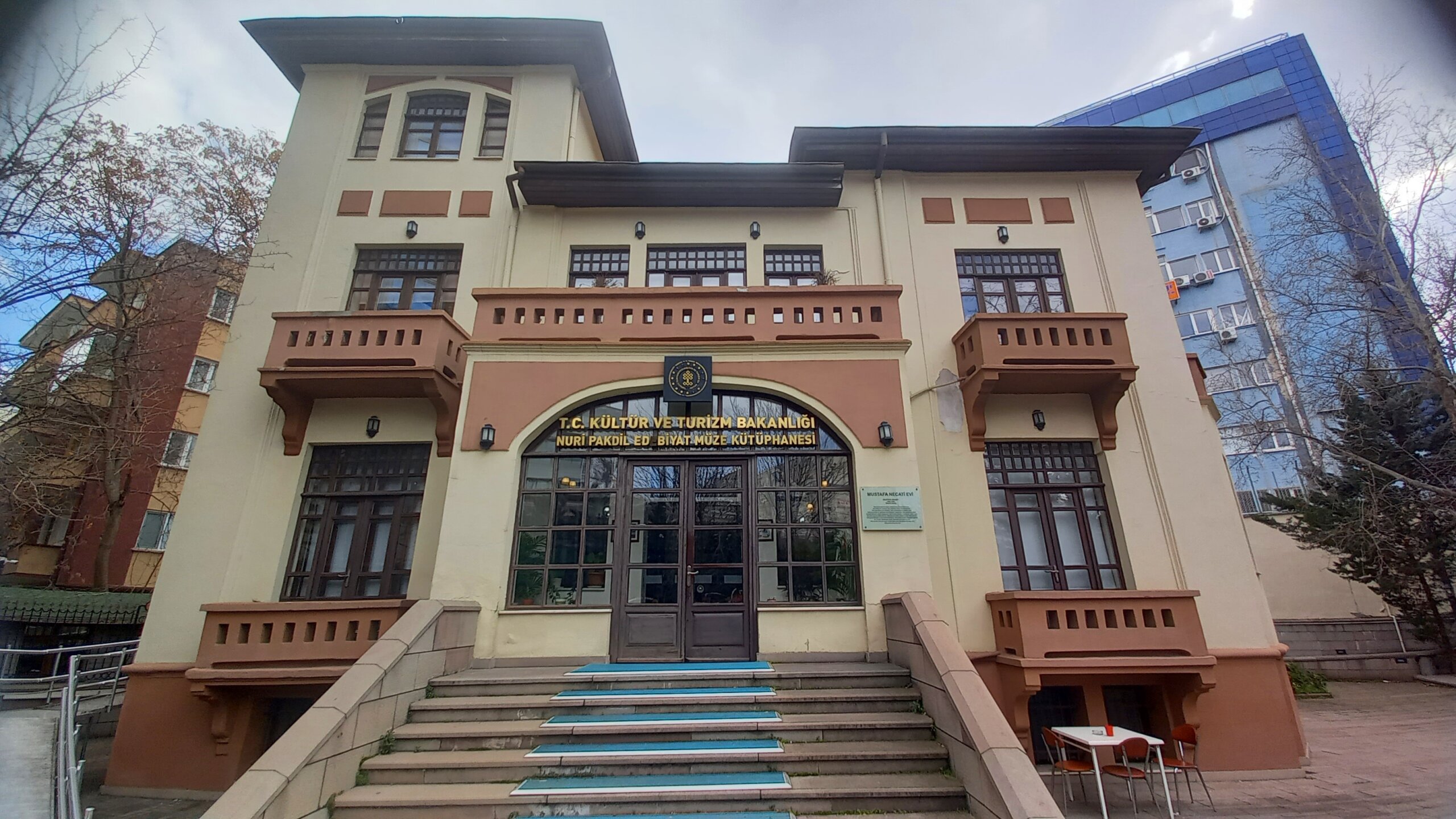 Nuri Pakdil Edebiyat Müze Kütüphanesi(Özel Haber)