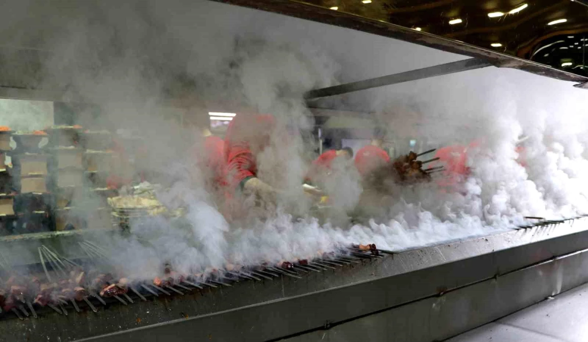 Adana’da Ramazan Ayında Kebapçılara Akın