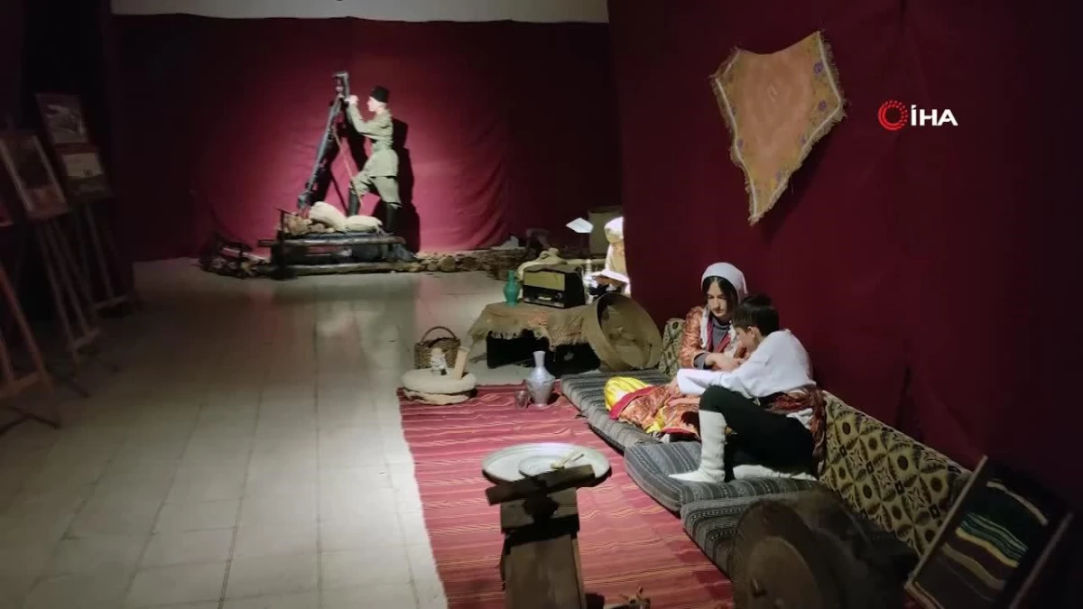 Öğretmenler Çanakkale’ye gidemeyen öğrencilere okulda Çanakkale Müzesi oluşturdu