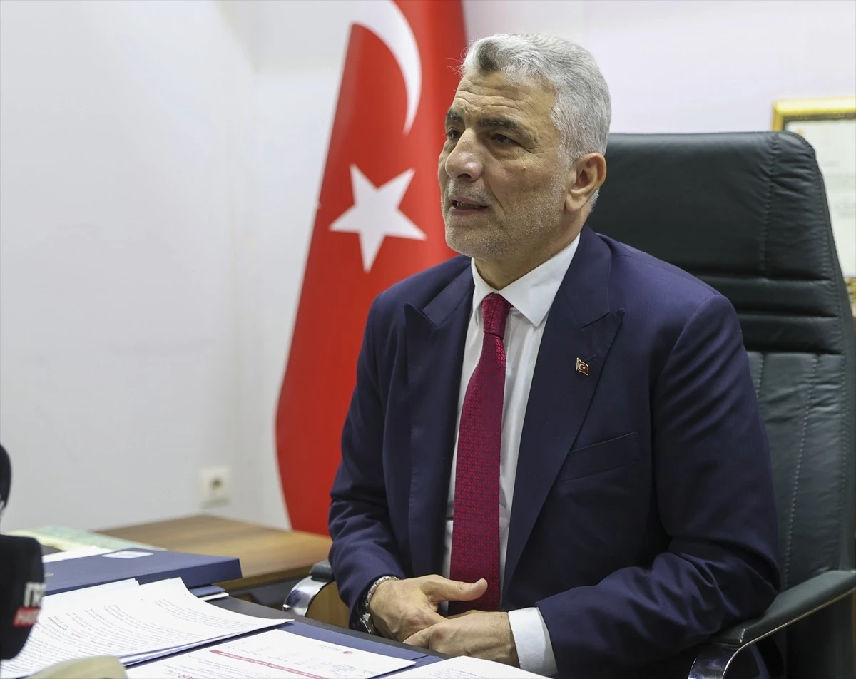 Ticaret Bakanı: Depremin yaraları tamamen sarılana kadar çalışmaya devam edeceğiz