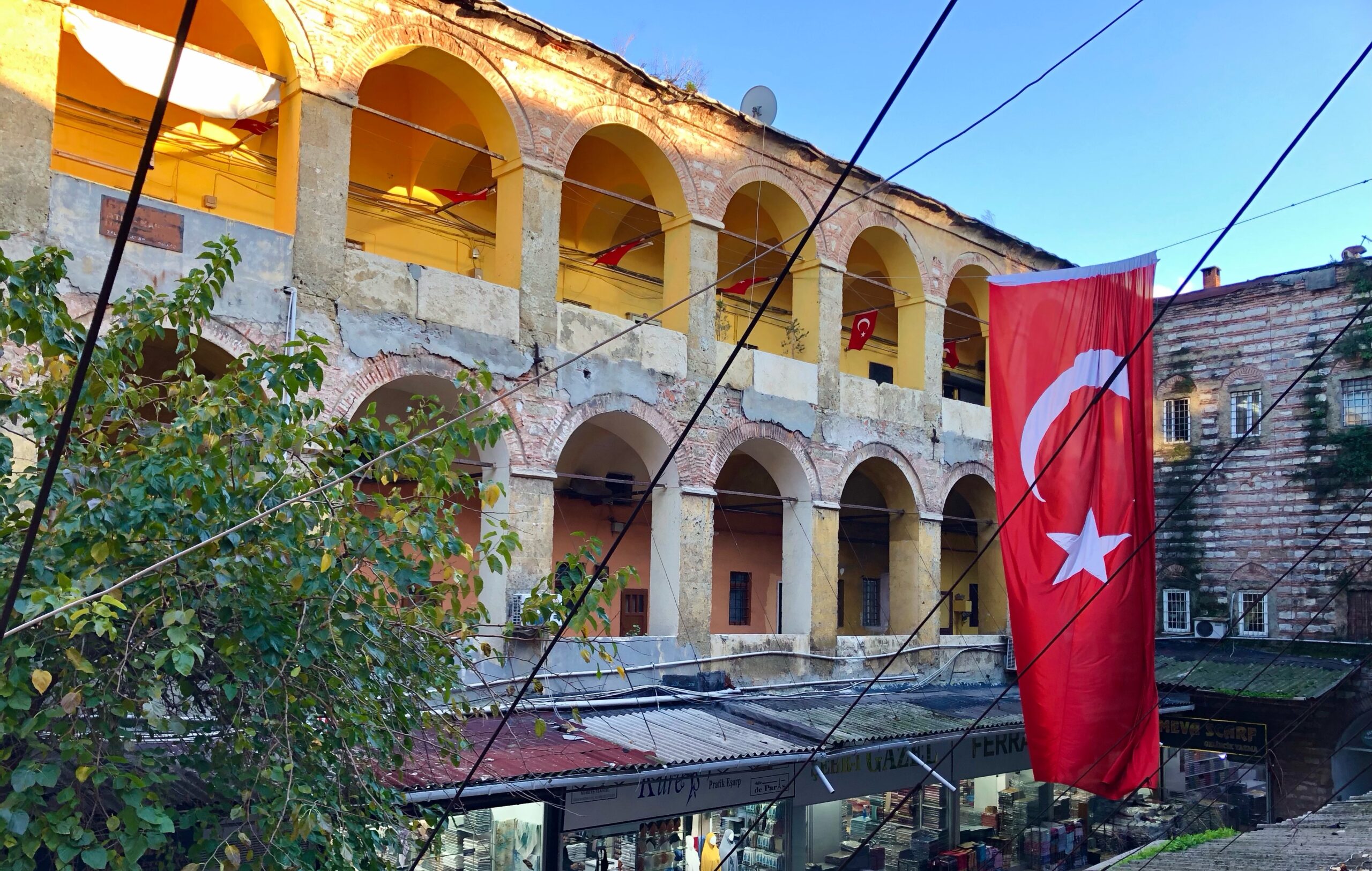 Gümüş Zanaatkarlarının Yuvası: Büyük Yeni Han