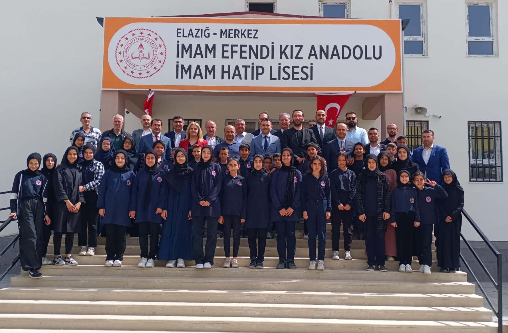 Elazığ’da 3 Liseye Yeni Kütüphaneler Kazandırıldı!