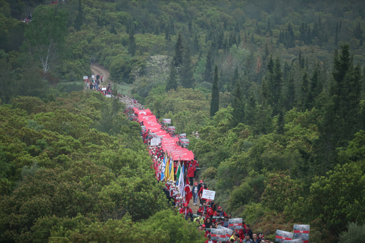 Çanakkale’de destanlaşan kahramanlar “57. Alay Vefa Yürüyüşü” ile anıldı