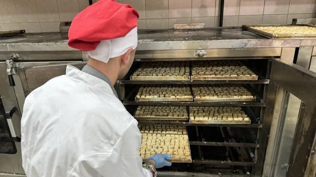 Edirne’de Osmanlı mirası tatlılar bayram için hazırlanıyor