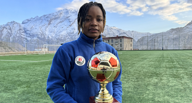 Manga attığı gollerle takımını sırtlıyor