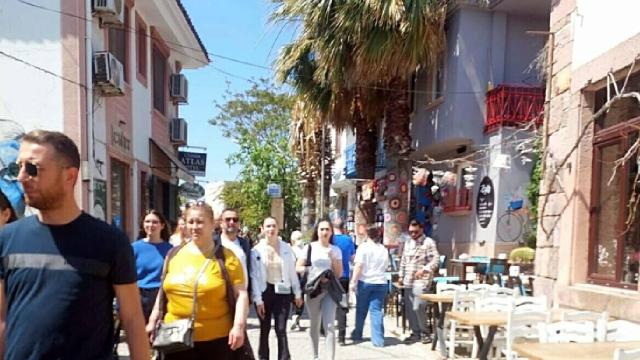 Bayramda Cunda Adası’na tatilci akını