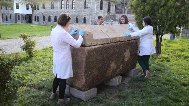 Diyarbakır’da Roma dönemine ait lahit bulundu