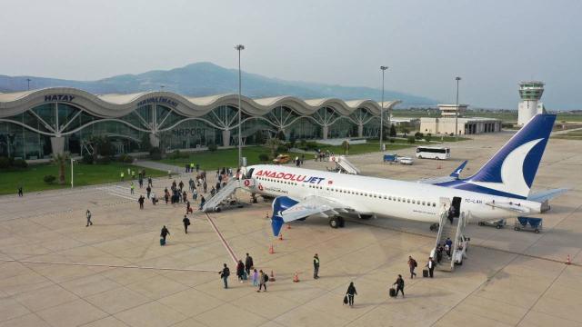 Hatay Havalimanı’nda uçuşlar yeniden başladı