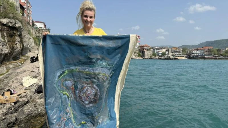 Rus ressam, Amasra’dan aldığı ilhamla özgün tekniğini geliştiriyor