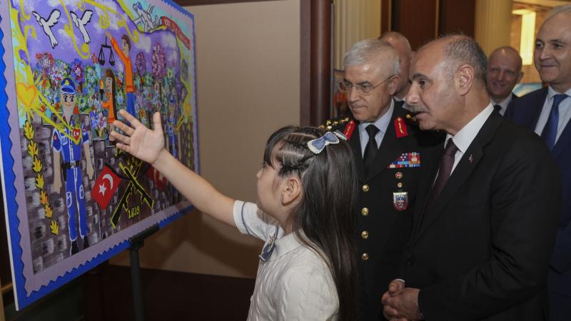 Külliye’de “Cumhuriyet, Güvenlik ve Jandarma” temalı sergi açıldı