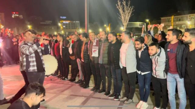 Elazığlılar ‘sahur halayı’ etkinliğinde buluştu