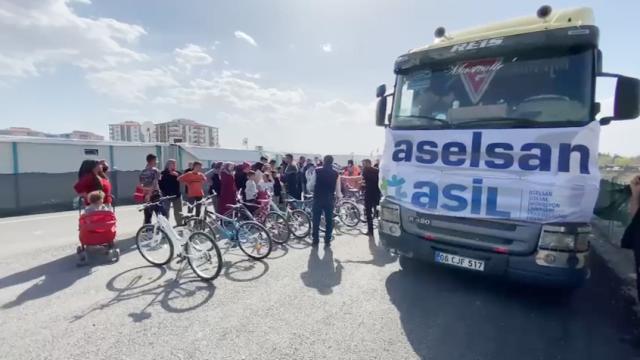 ASELSAN, depremzede çocuklara çifte bayram yaşattı