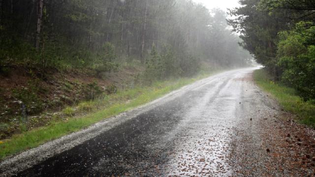 Meteoroloji’den 2 kente “gök gürültülü sağanak” uyarısı