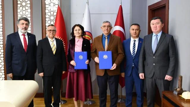 Manas Üniversitesi ile Ahmet Yesevi Üniversitesi iş birliğini güçlendiriyor