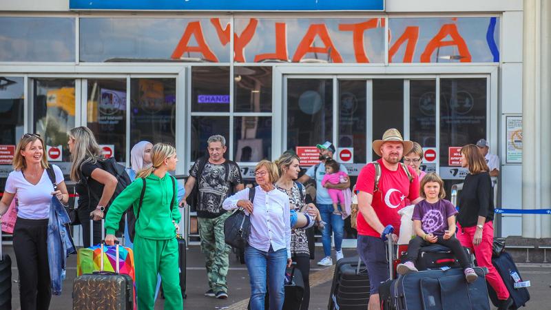 Antalya Havalimanı üç ayda 3 milyon yolcuyu ağırladı