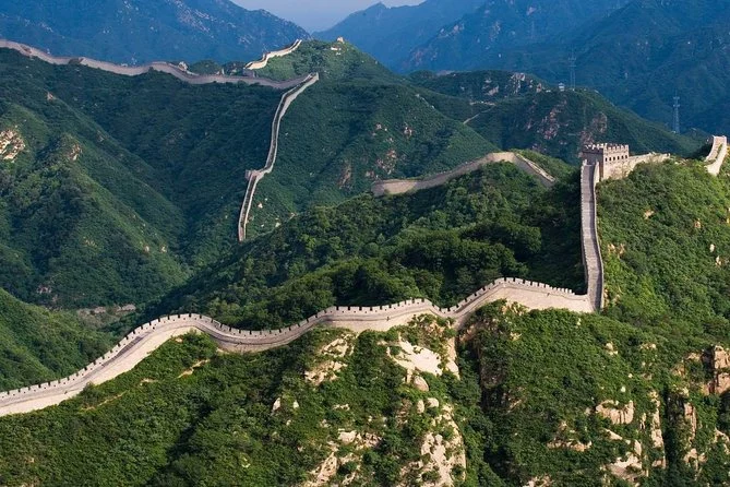 Pekin’deki Badaling Seddi’nde antik taş bombalar keşfedildi