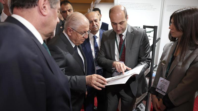 Bakan Güler, ‘Savunma ve Havacılıkta Endüstriyel İşbirliği Günleri’ne katıldı