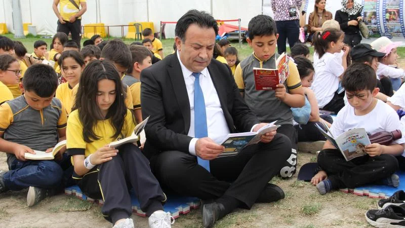 Kayseri’de kitap okuma etkinliği düzenlendi