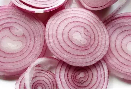 Soğanı yıllarca yanlış şekilde tüketmişiz! Vitamininden eser kalmıyor