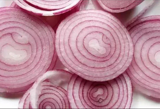 Soğanı yıllarca yanlış şekilde tüketmişiz! Vitamininden eser kalmıyor