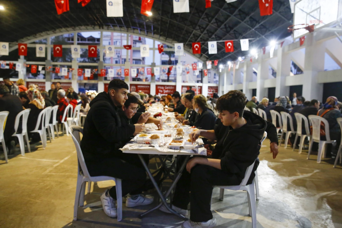 Antalya Büyükşehir Belediyesi Ramazan Ayı İftar Programlarına Devam Ediyor