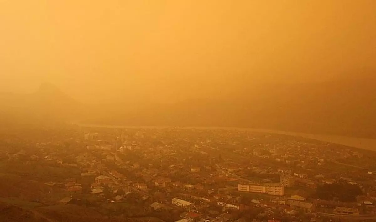 Türkiye genelinde etkili olacak çöl tozu geliyor!..