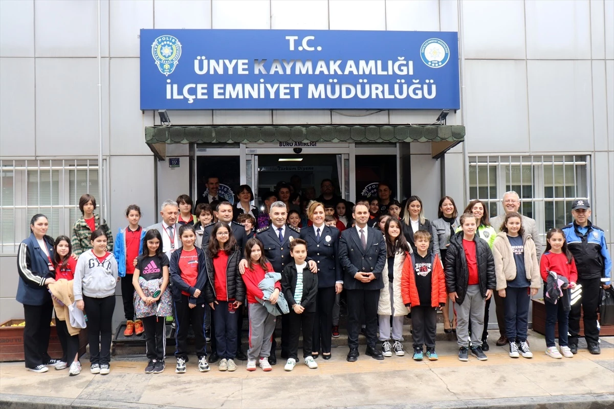 Ünye’de Türk Polis Teşkilatı’nın 179. kuruluş yıl dönümü resim sergisi açıldı